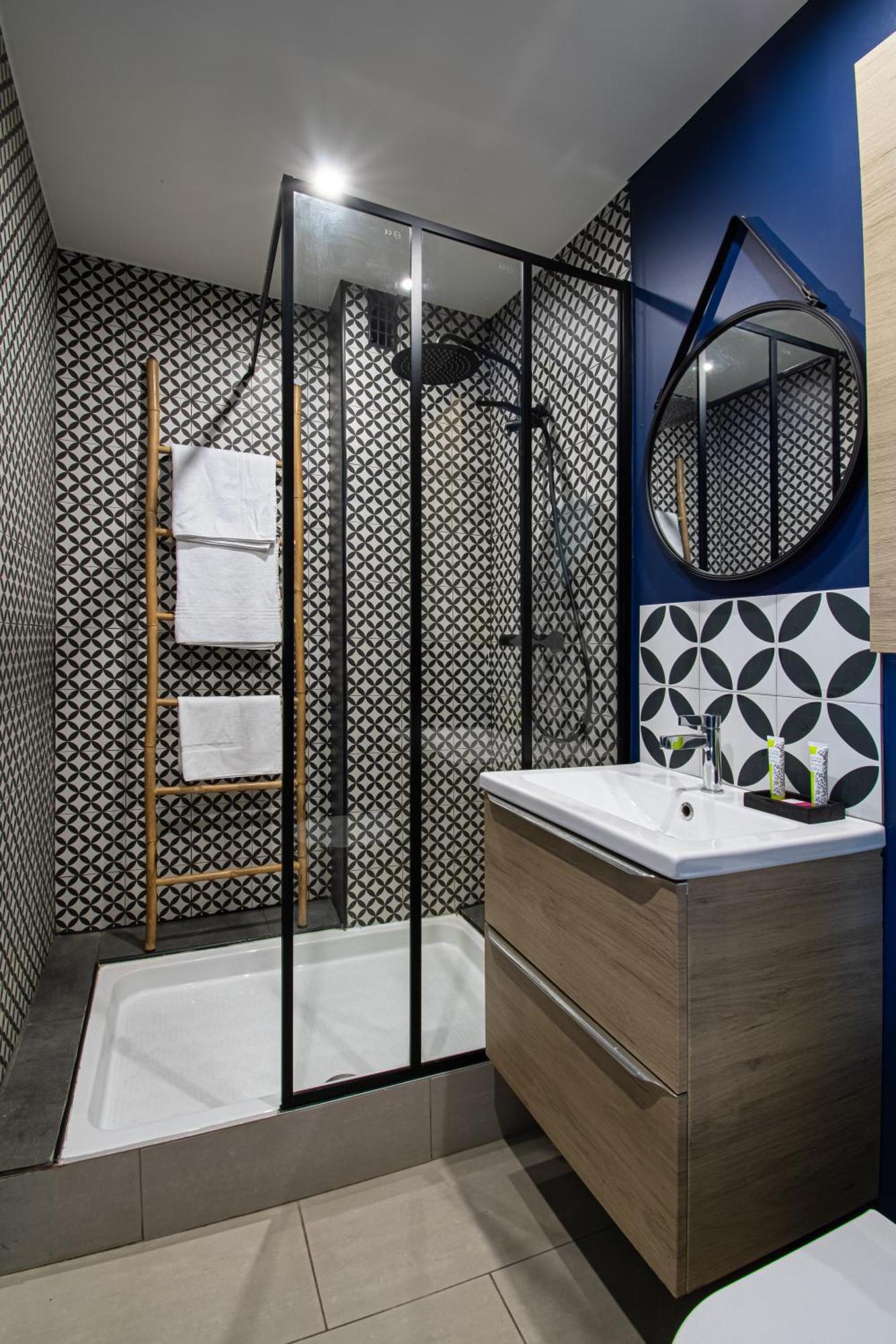Suite Maddison Villeurbanne Luaran gambar